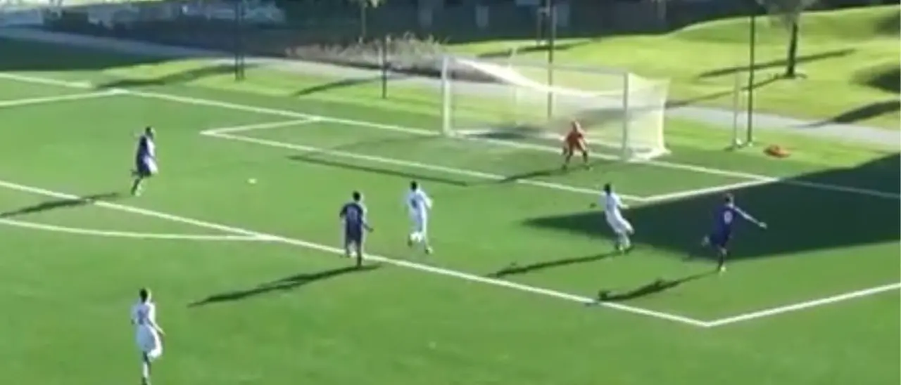 Pagliuso Jr segna contro il Cosenza e non esulta. Poi fa il tifo per i suoi ex compagni