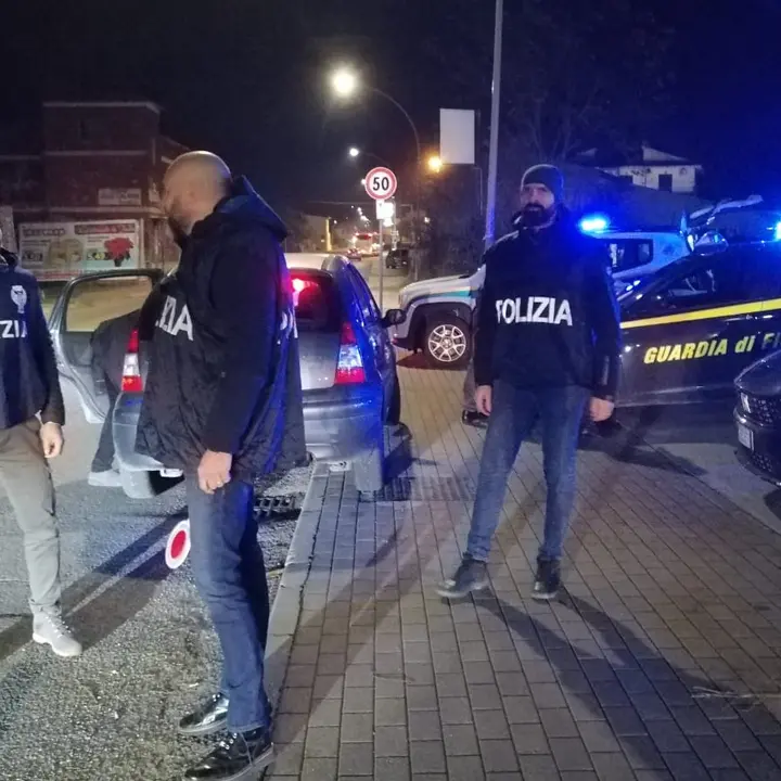 Controlli congiunti a Cosenza e in tutta la provincia. Sequestrate cocaina e marijuana