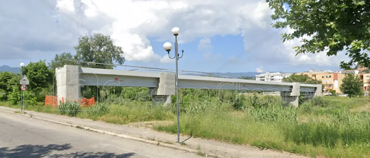Rende, 230mila euro per completare il ponte pedonale di Viale dei Giardini