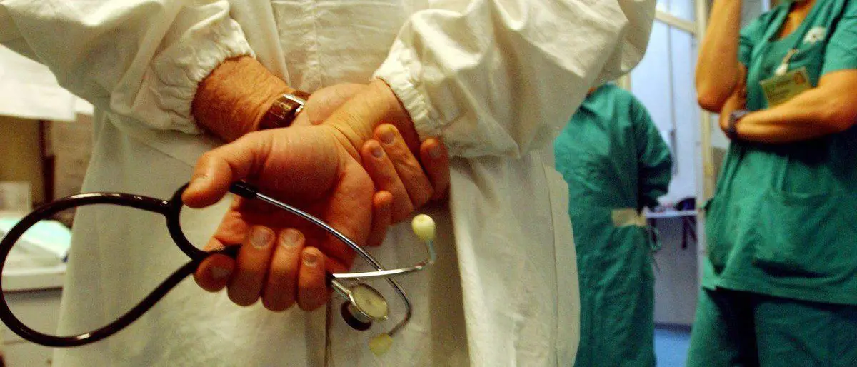 Cosenza, sindacati e Auser al sit in del 20 maggio in difesa del diritto alla salute