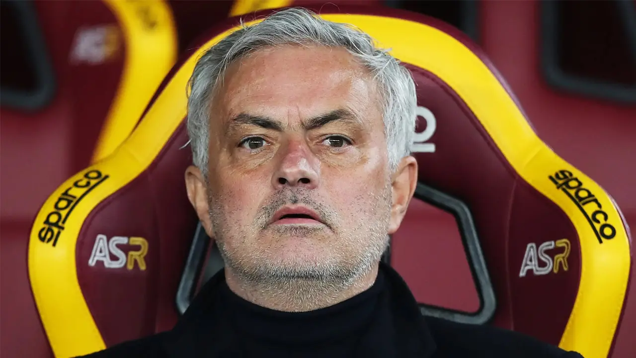 Clamoroso alla Roma: esonerato Josè Mourinho