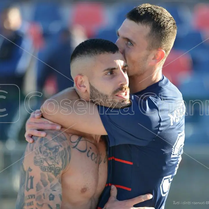 Il Cosenza (come sempre) si aggrappa a Gennaro Tutino