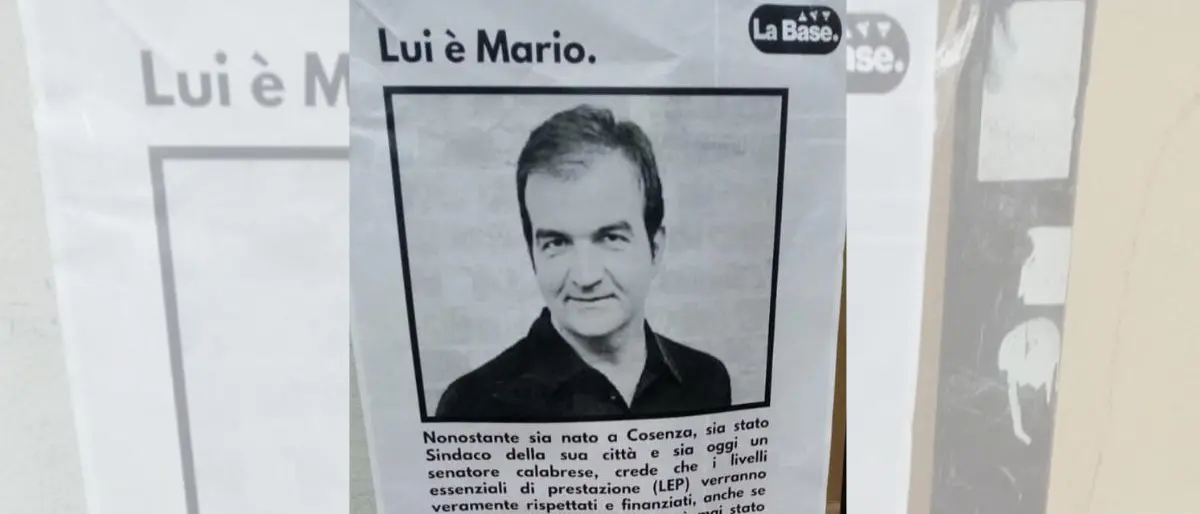 Cosenza, manifesti contro Mario Occhiuto per il \"Sì\" all'Autonomia differenziata