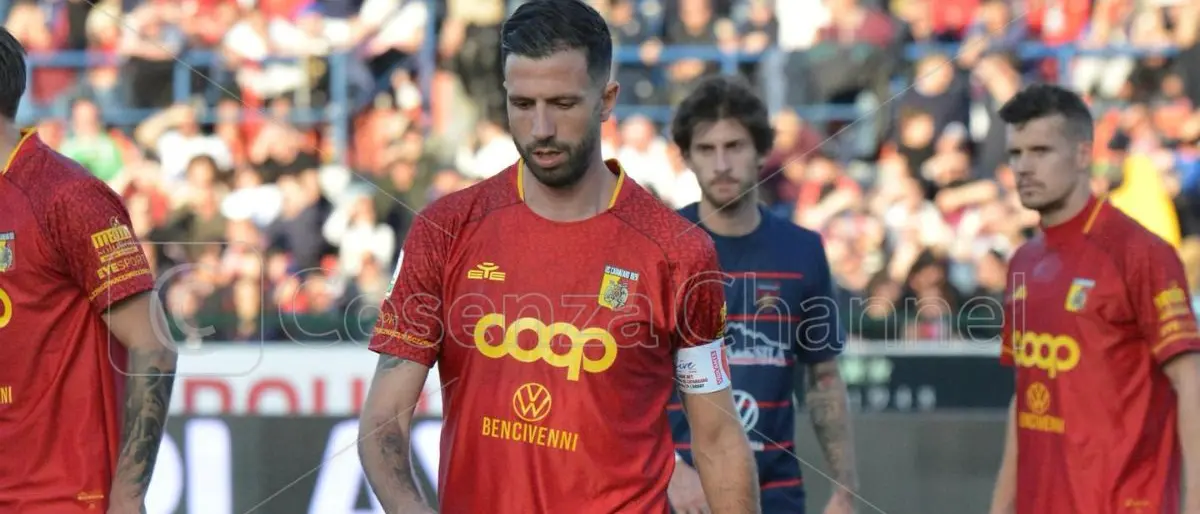 Cosenza-Catanzaro a rischio per Iemmello: l'attaccante resta in diffida