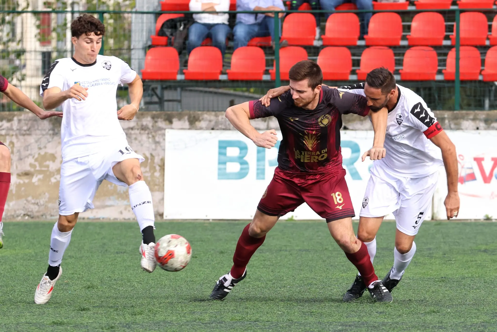 Lo Scalea centra il colpaccio nel finale. Morrone ko amarissimo (1-2)