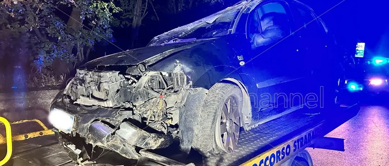 Schianto sulla Statale 107, illesa la conducente del veicolo