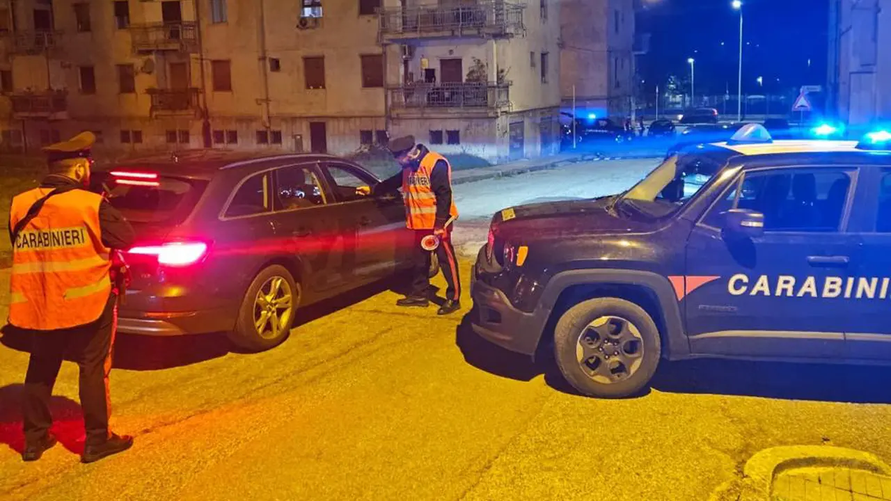 Rende, sei denunce dopo i controlli sulla movida pazza