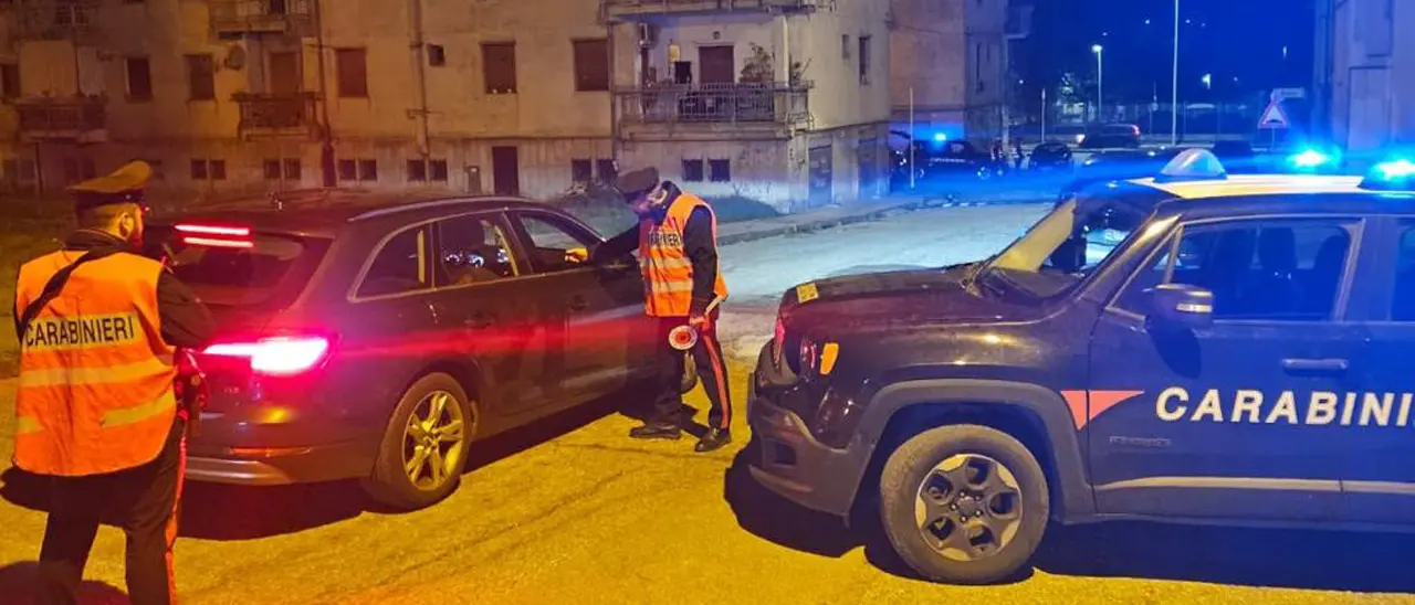 Rende, sei denunce dopo i controlli sulla movida pazza