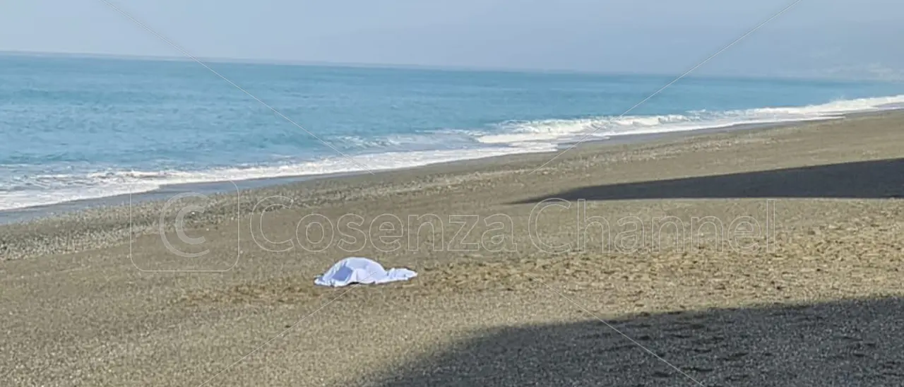 Belmonte Calabro, il mare restituisce il cadavere di un uomo tedesco scomparso ieri