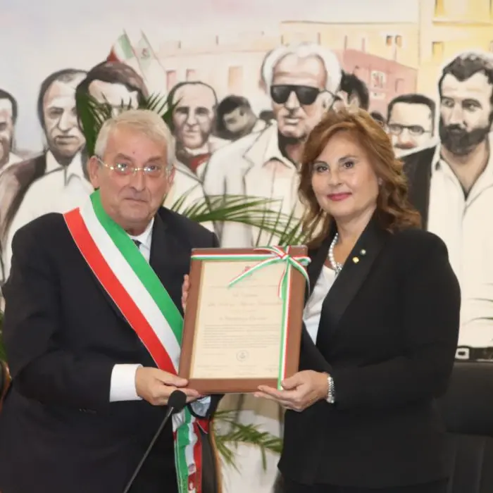 Conferita la cittadinanza onoraria di Diamante al Prefetto di Cosenza