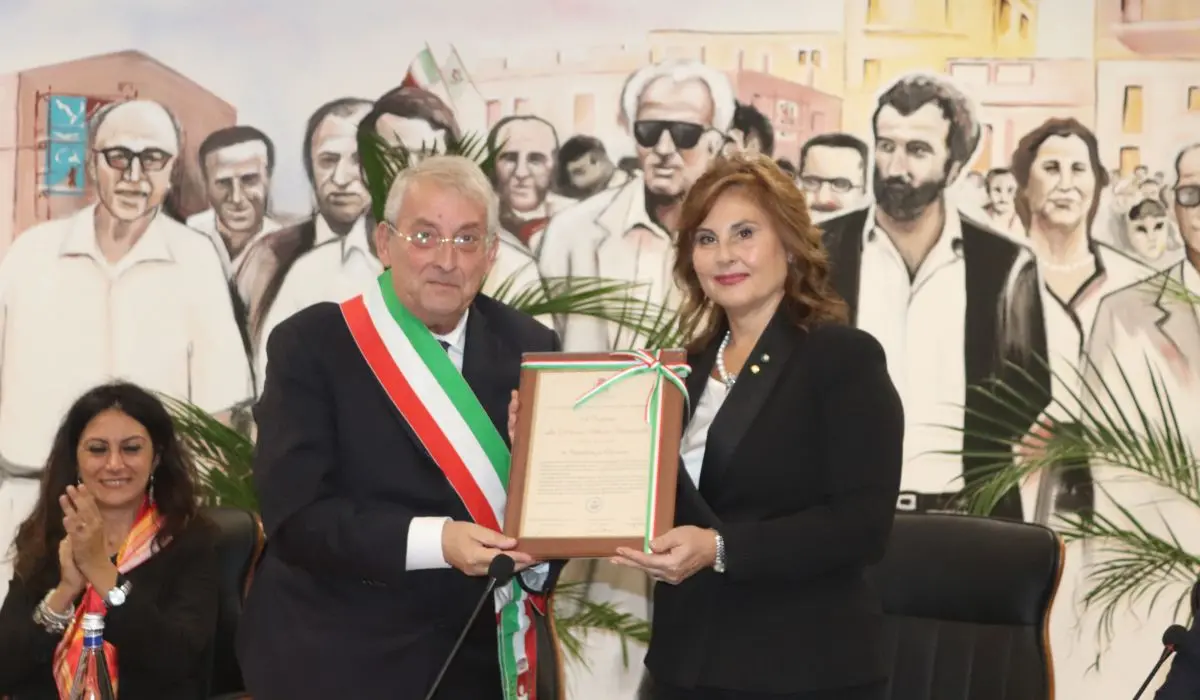 Conferita la cittadinanza onoraria di Diamante al Prefetto di Cosenza