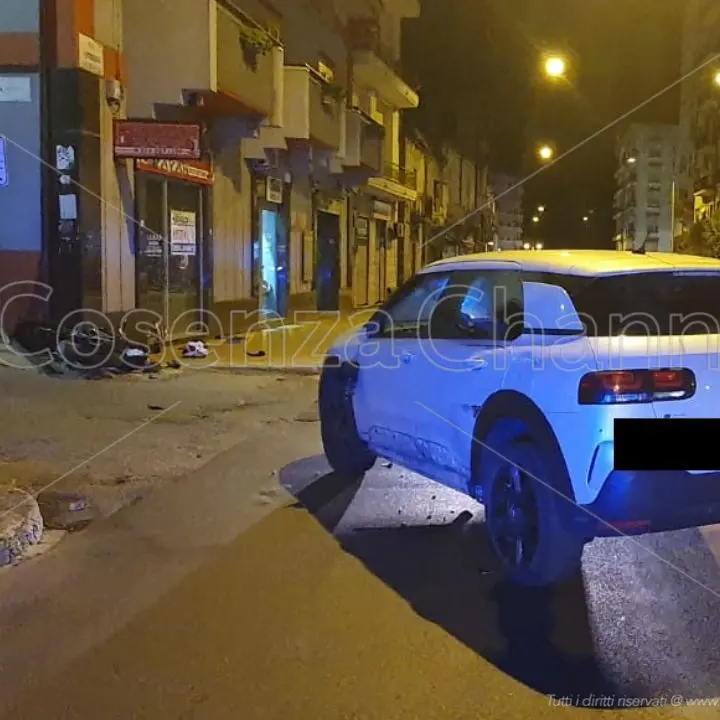 Cosenza, incidente auto-moto in via Caloprese: un ferito in ospedale