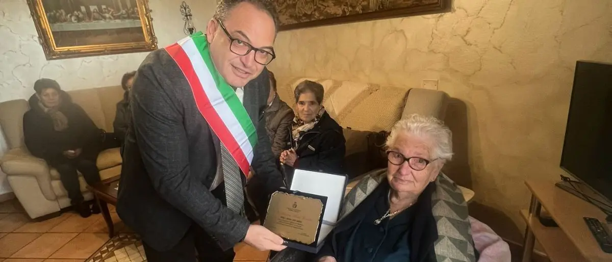 Acquaformosa, nonna Maria Foscaldi festeggia il suo primo secolo di vita