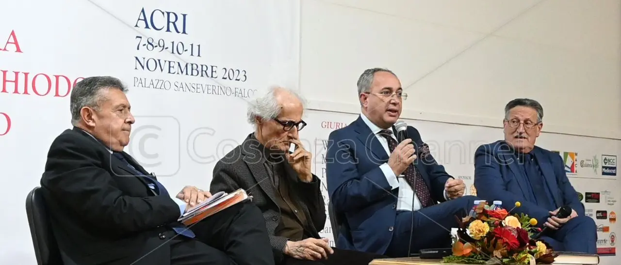 Acri, al Premio Padula la \"rivoluzione\" del filosofo Luciano Canfora