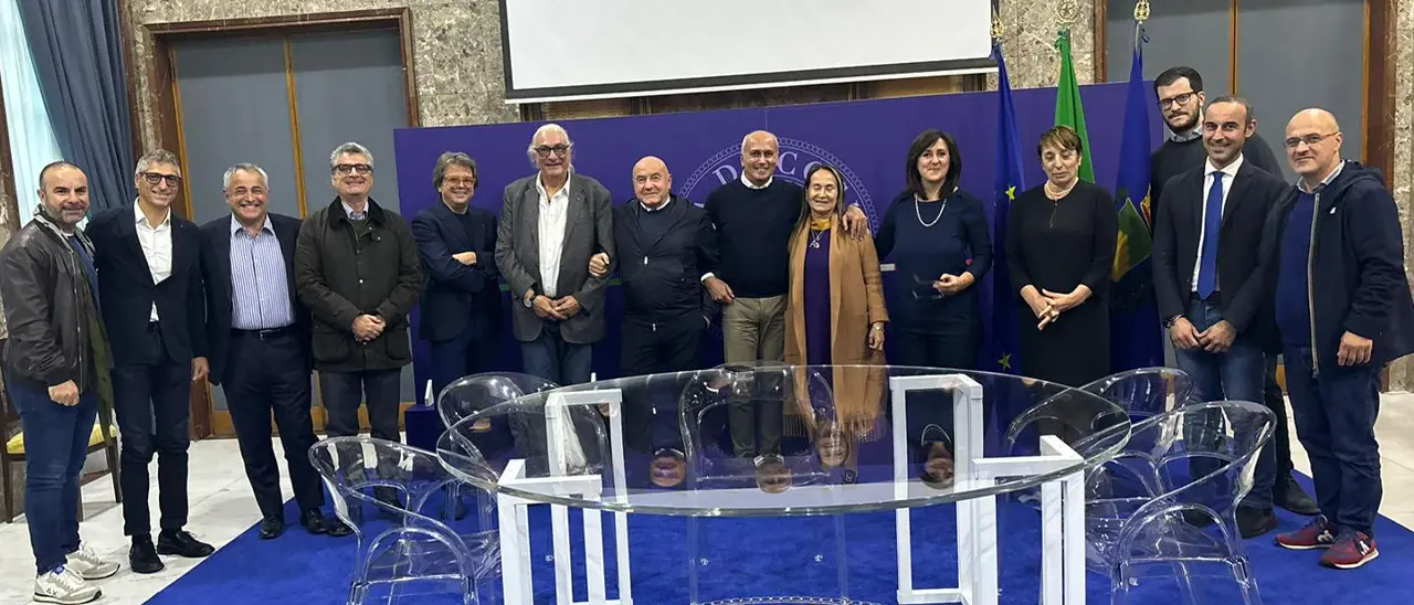 Cosenza, gli imprenditori locali contribuiranno a rendere \"natalizia\" la città