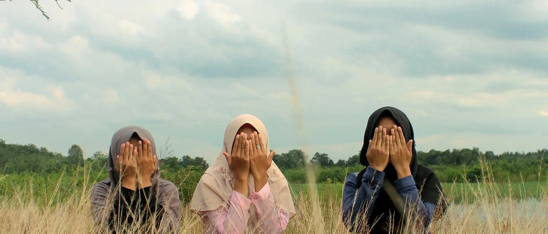 Tre studentesse del Marocco arrivano a Cosenza per l'Erasmus, ma nessuno vuole fittargli una casa