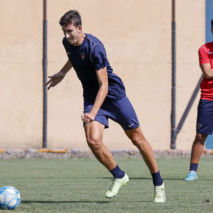 Cosenza, Caserta schiera una difesa a tre nel test con la Primavera di Gatto