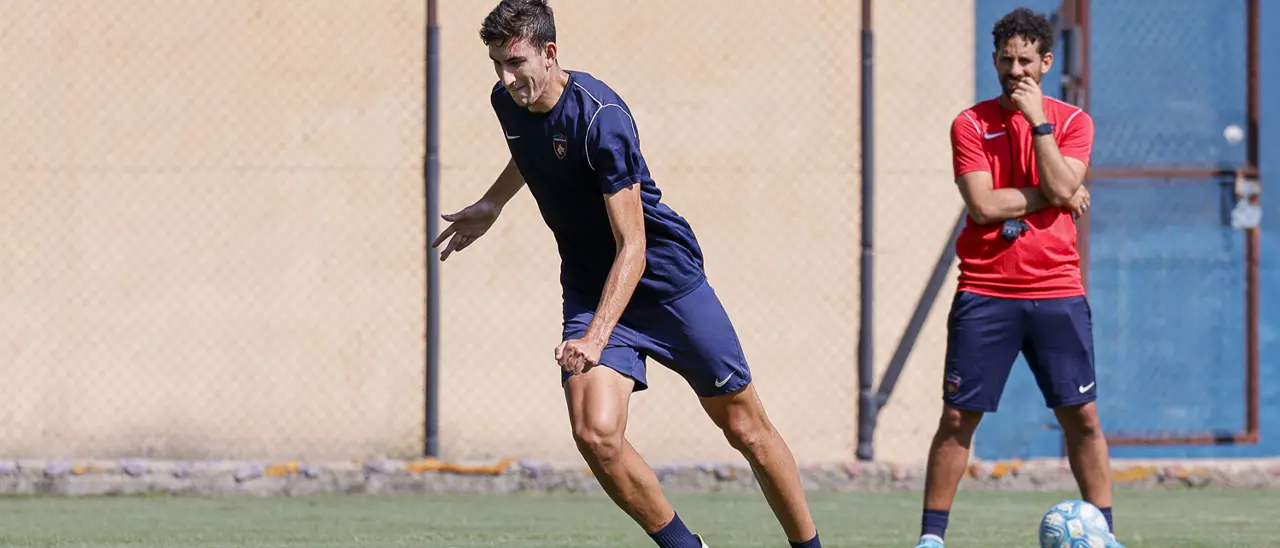 Cosenza, Caserta schiera una difesa a tre nel test con la Primavera di Gatto