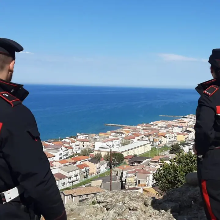 Cariati, si finge assessore per truffare un sacerdote. Arrestato 36enne