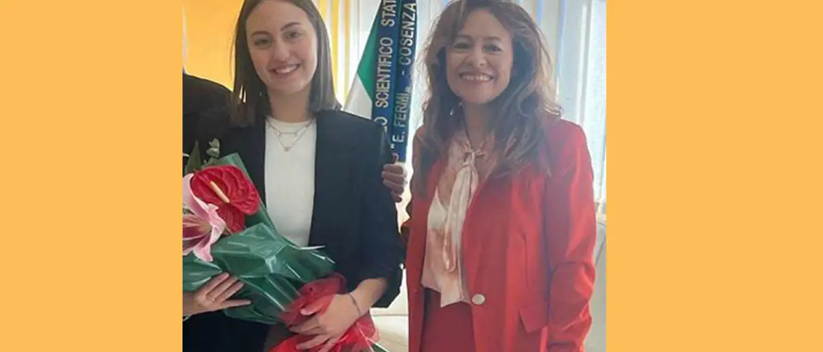 Cosenza, il liceo \"Fermi\" celebra Ludovica, la sua studentessa modello neo Alfiere del Lavoro