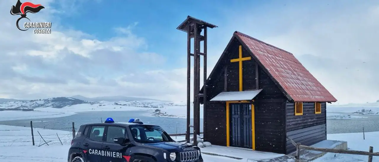 Camigliatello, perseguita una ragazza. Un 34enne del posto finisce ai domiciliari