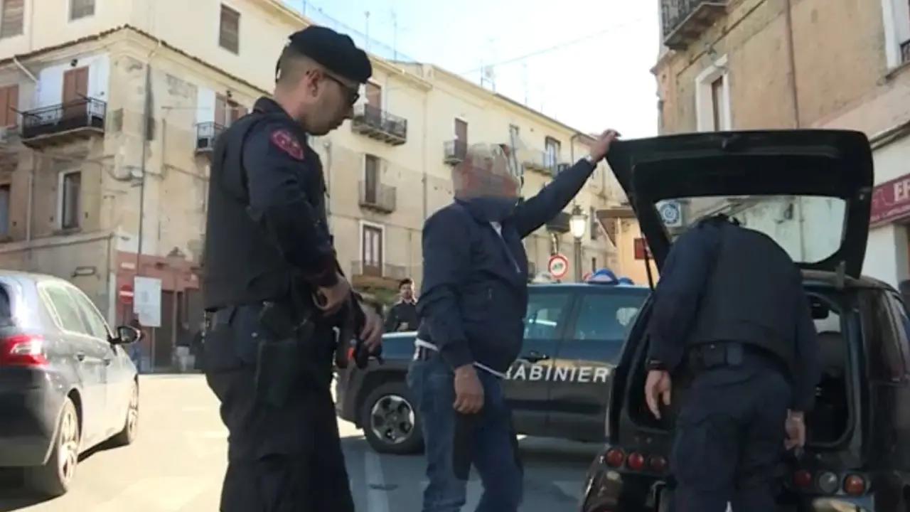 Corigliano Rossano, azioni contro il crimine da parte dei Carabinieri: 2 arresti