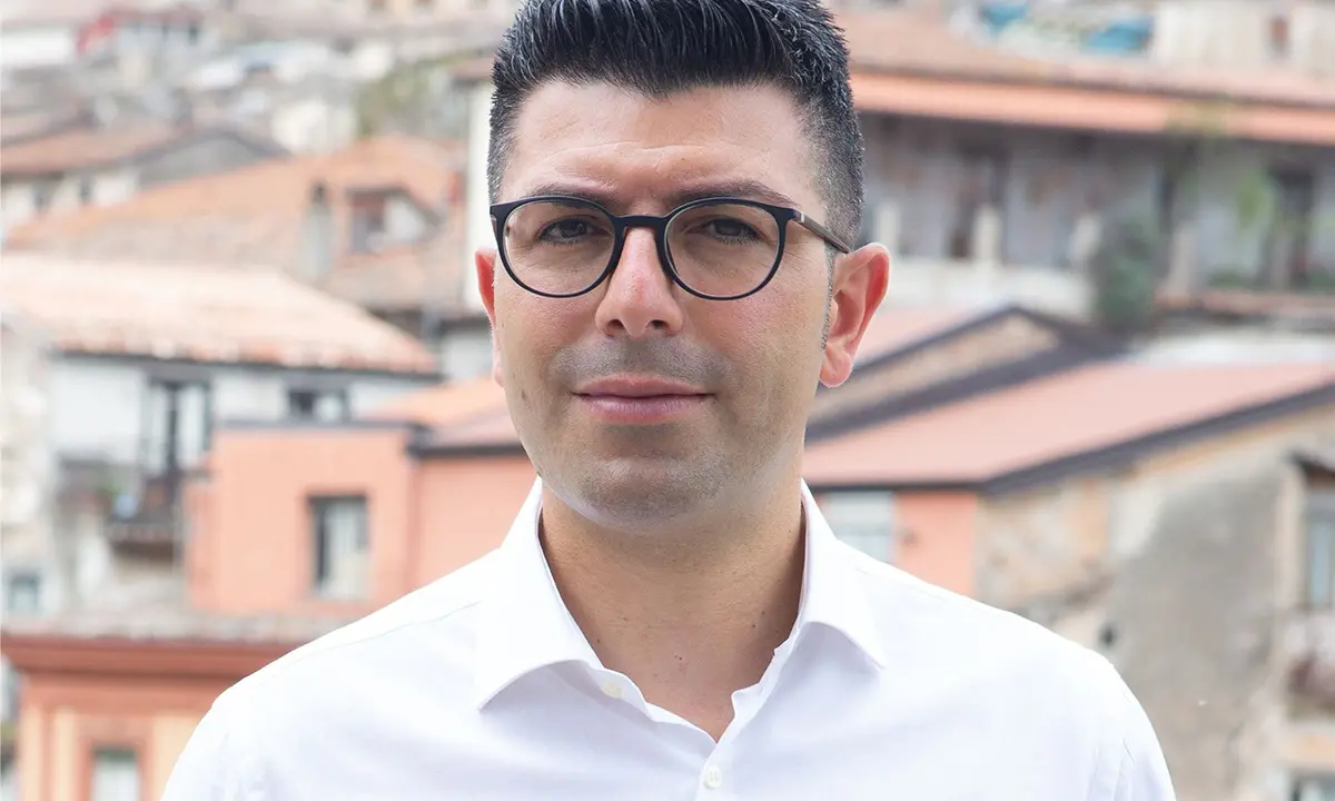 Cosenza, Spadafora: «A Donnici perdite idriche ignorate, l’Amaco ha sospeso le corse»