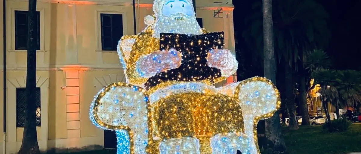 Cosenza accende le luminarie di Natale sul corso e non è finita qui… - FOTO
