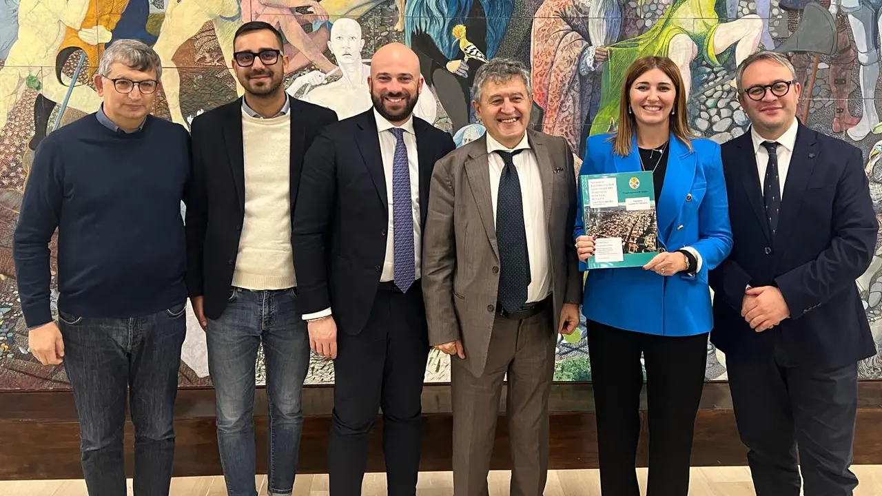 Città unica, ecco lo studio di fattibilità: «Dalla fusione vantaggi per 150 milioni»