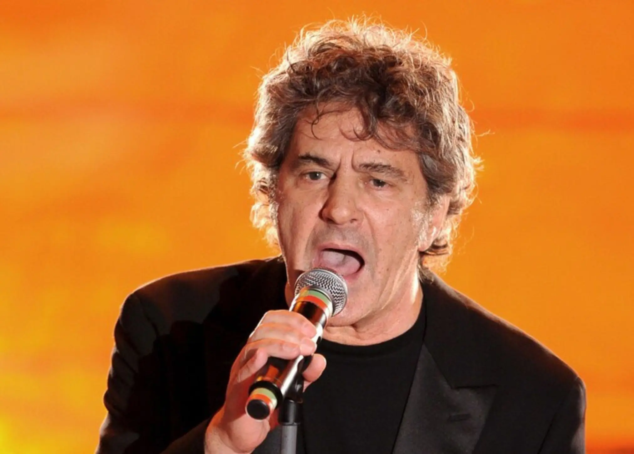 Praia: Fausto Leali apre il calendario degli eventi natalizi. E a Capodanno arrivano i Neri per caso