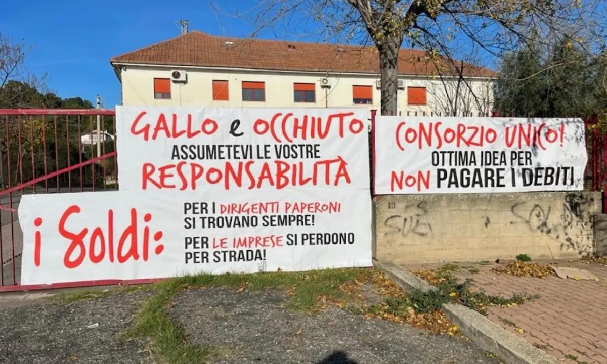 Consorzio di Bonifica dell'Alto Ionio, i lavoratori chiedono giustizia per il mancato TFR