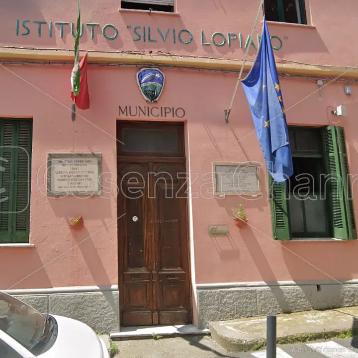 Cetraro, un atto intimidatorio colpisce l'ex assessore Maurizio Iozzi