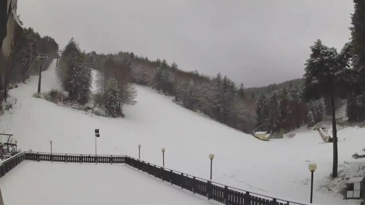 Camigliatello aspetta la neve e la riapertura degli impianti. Ecco quando ripartiranno