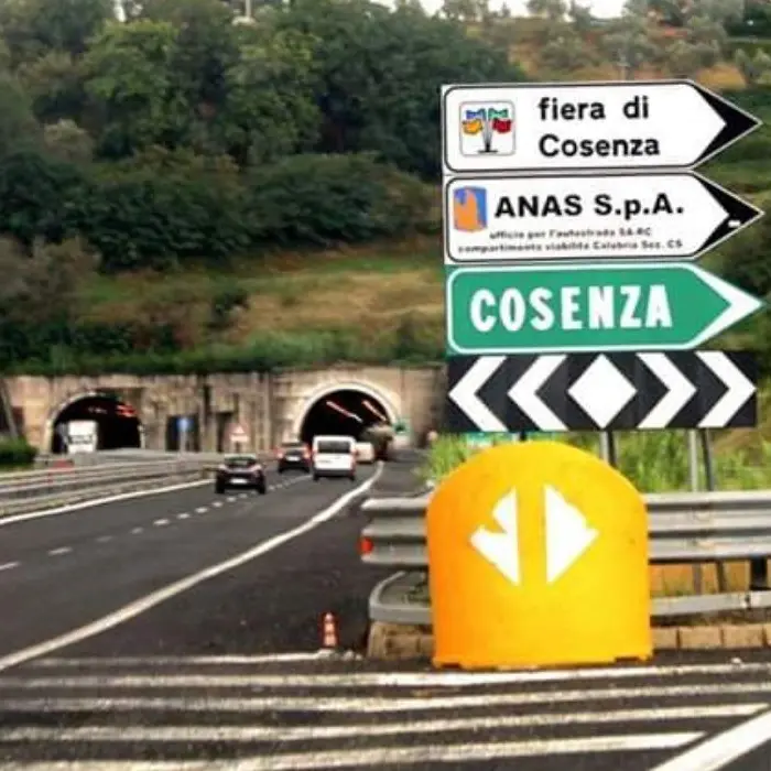 Come raggiungere Cosenza, ecco tutte le opzioni di viaggio