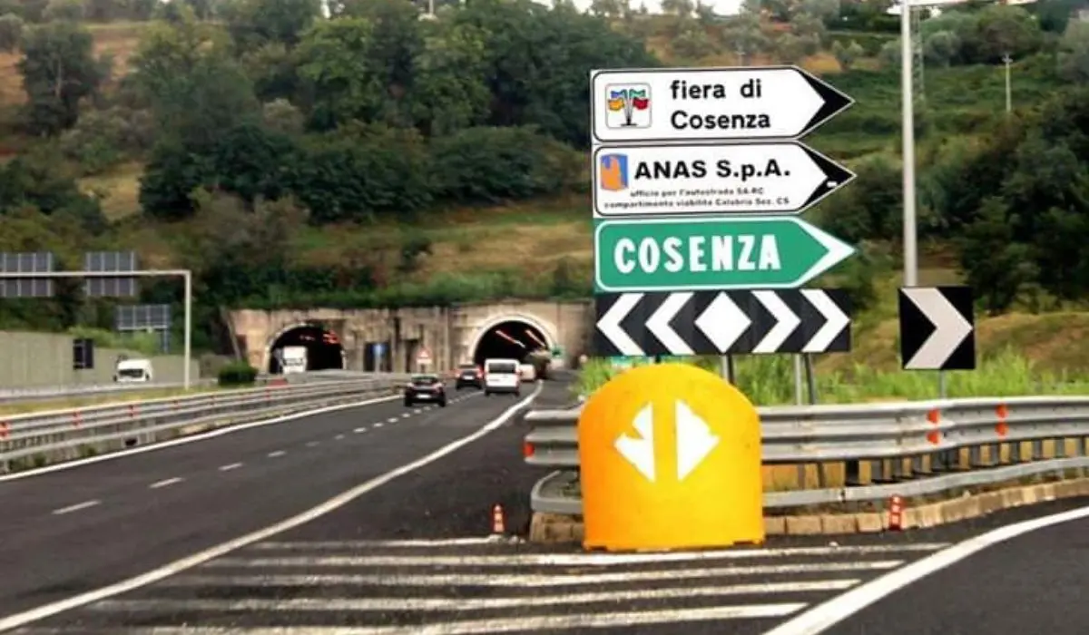 Come raggiungere Cosenza, ecco tutte le opzioni di viaggio