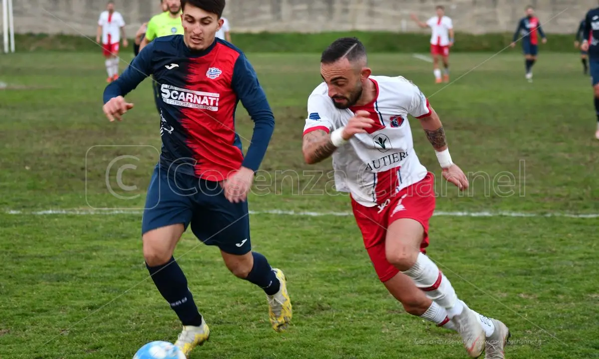 Calcio, l'Altomonte si gode i gol di Le Piane e sogna la scalata