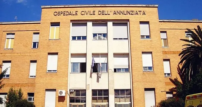 Bufera sulla sanità, coinvolti anche due medici dell'Annunziata di Cosenza