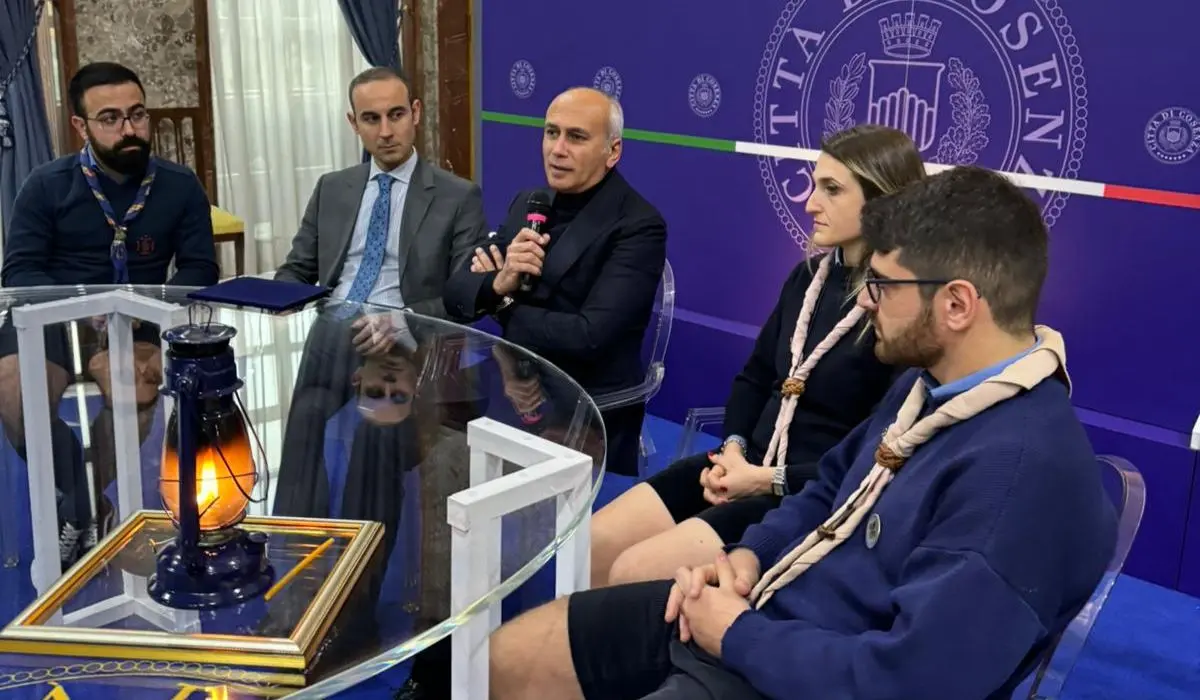 Cosenza, il sindaco Franz Caruso riceve i gruppi scout