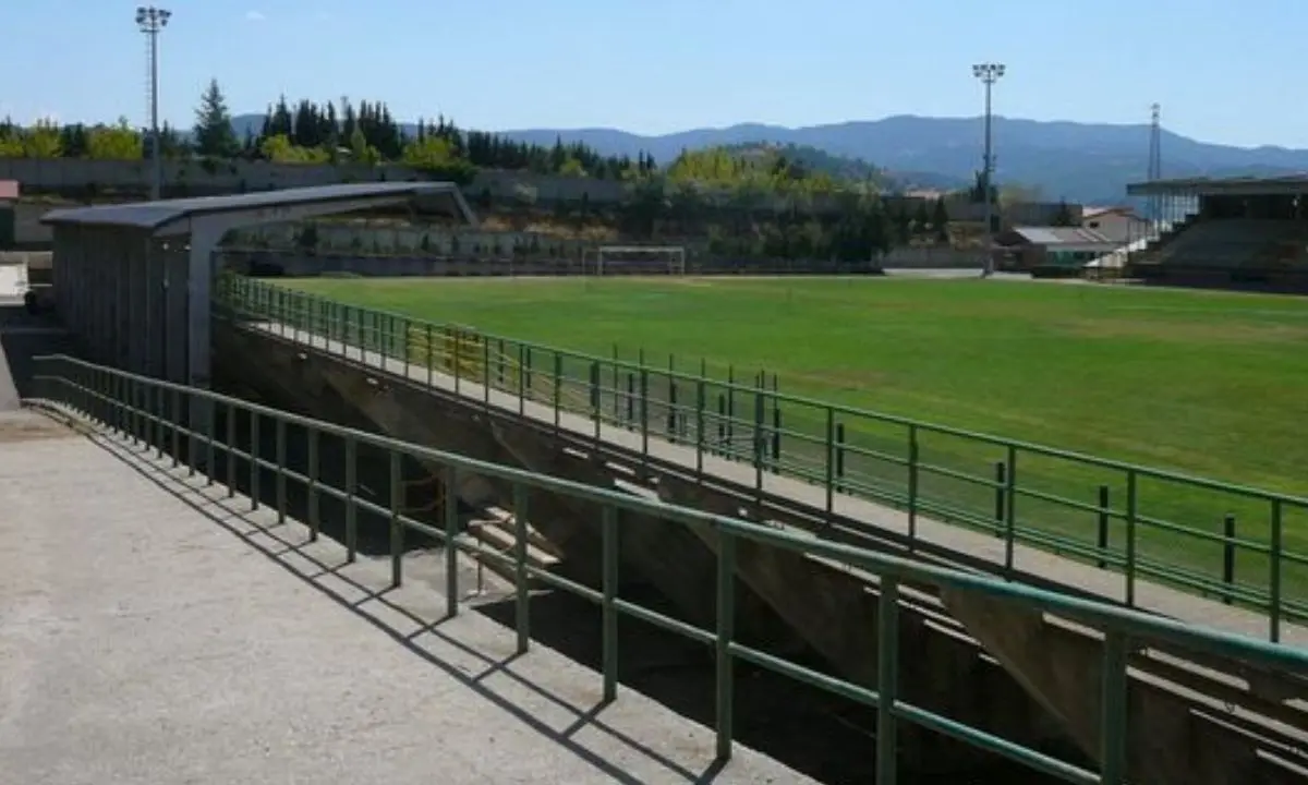 Acri, lo stadio cambierà volto grazie a 700mila euro in arrivo da Roma
