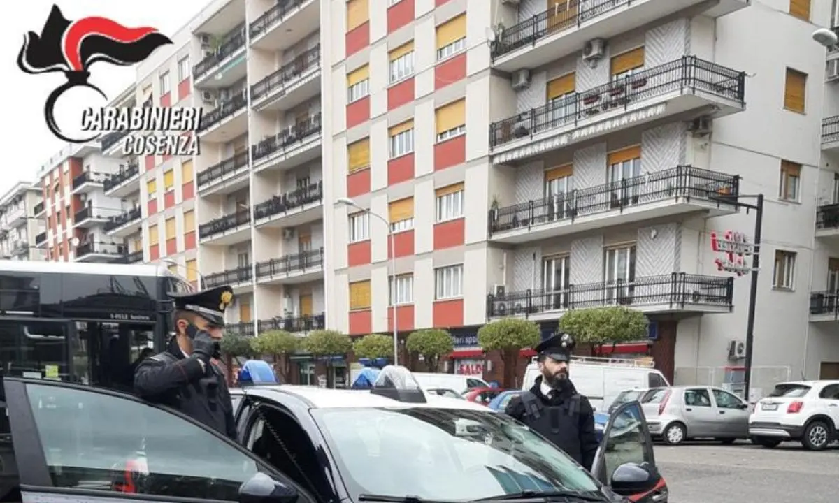Rende, tre persone di Cosenza arrestate per un tentato furto di un autocarro
