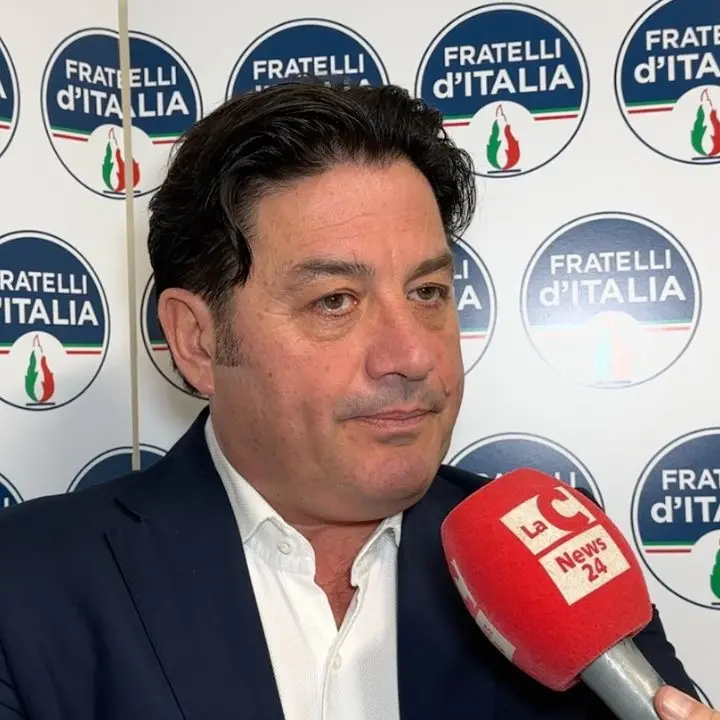Furgone incendiato a Paola, Rapani solidale con i tifosi della Rossanese