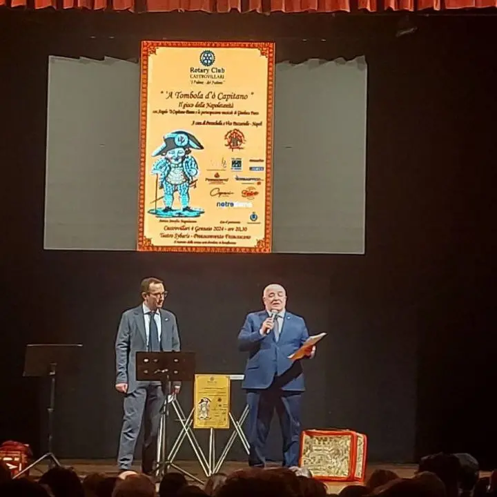 Rotary Club Castrovillari, ha riscosso un grande successo lo spettacolo di beneficenza “A Tombola d’ò Capitano”