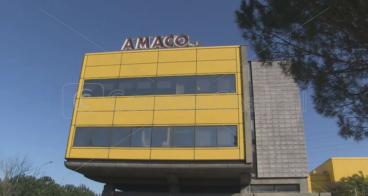 Vertenza Amaco, si lavora per il passaggio a Cometra dei servizi e delle maestranze