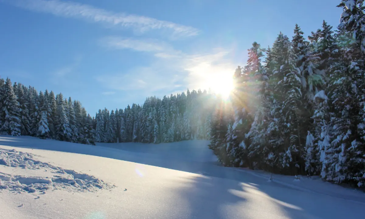 Natale con il sole: miglioramento del meteo, neve sui rilievi e mari in attenuazione