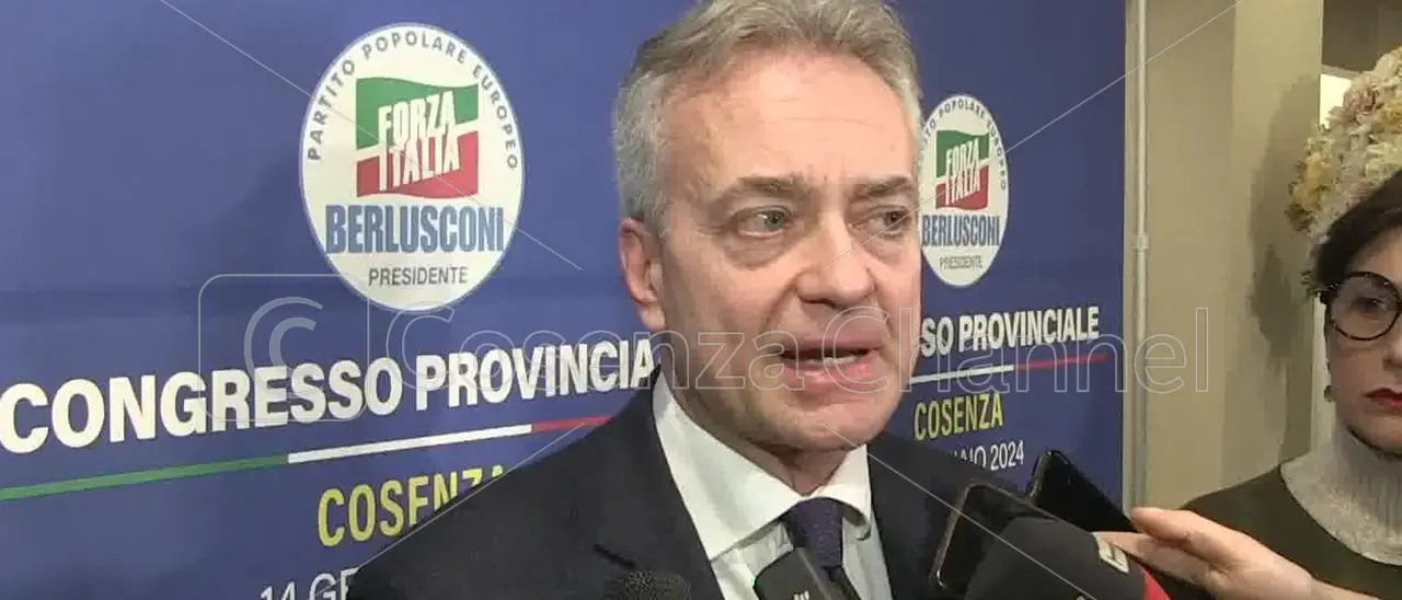 Cetraro, colpo di scena. Gianluca Gallo: «Forza Italia garantisca sostegno a Cennamo»