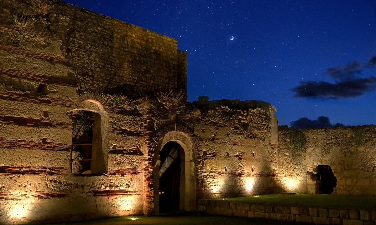 Cosenza, per il Castello Svevo canone più basso del 20% e gestione del chiosco della Villa Vecchia
