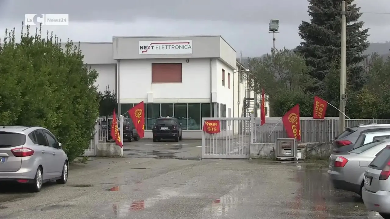 Next Elettronica di Piano Lago, serve un tavolo in Regione per salvare i 16 soci-lavoratori