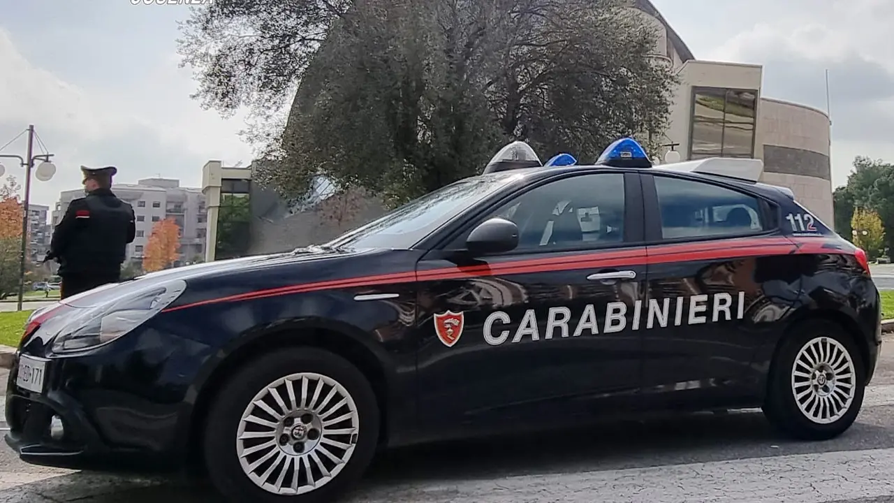 Cosenza, due arresti per rapina aggravata in concorso