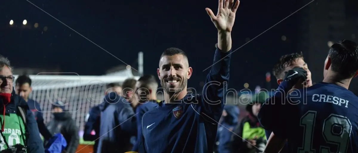 Tutino-Cosenza oltre il calcio: «Sono legato alla città. I miei figli sono nati qui. E la classifica...»