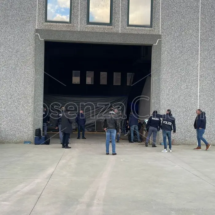 A \"Serre delle Ciavole\" la \"centrale della droga\" dei cinesi fermati tra Castrovillari e Salerno | NOMI